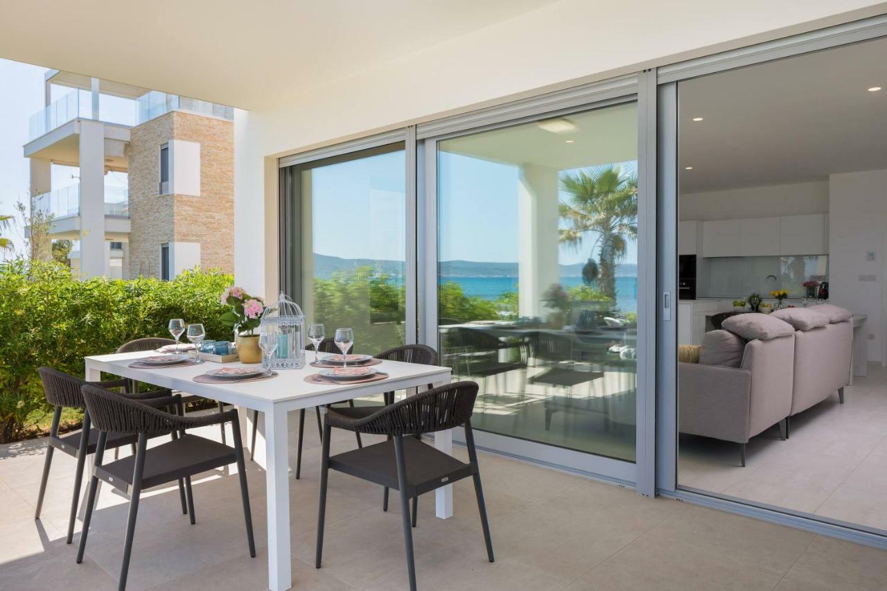 Luxury Design Beach Front Apartment Сукошан Экстерьер фото