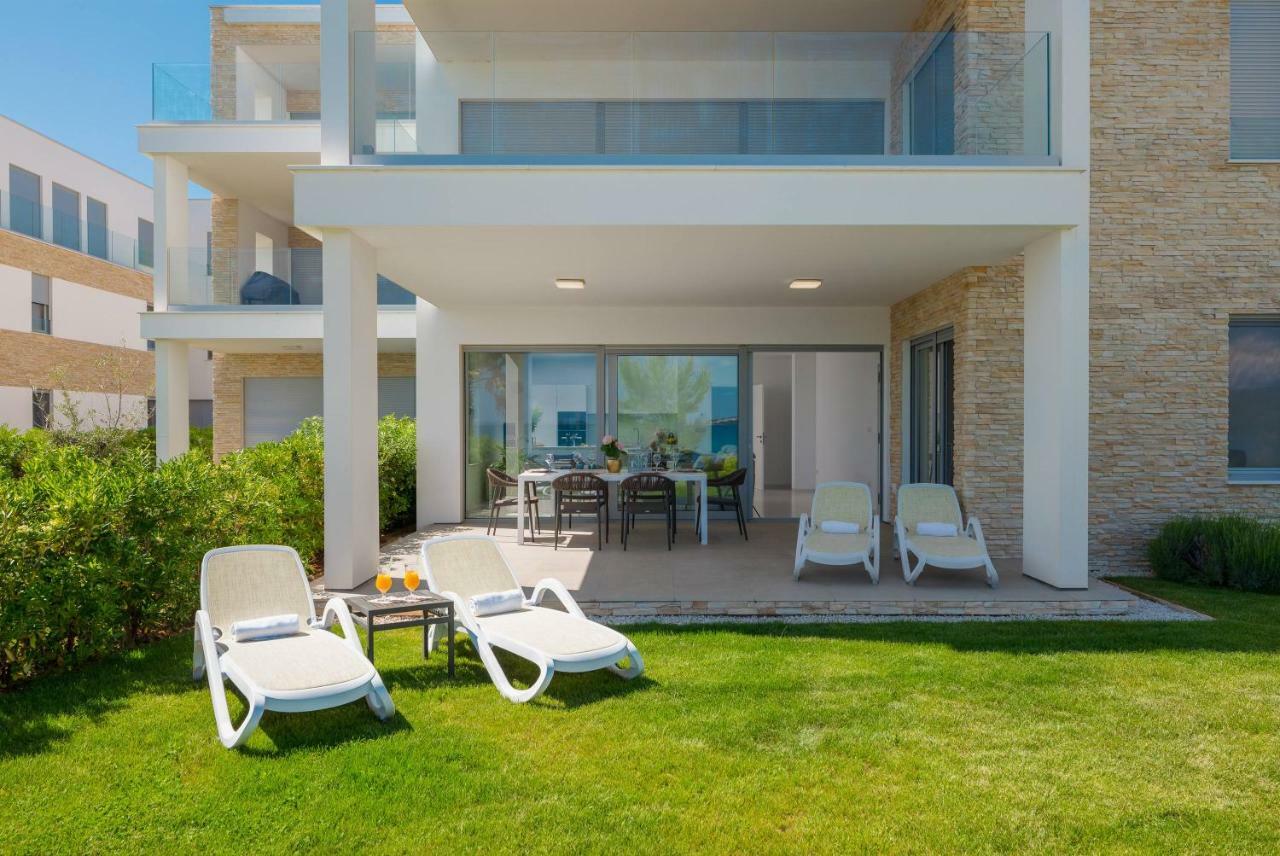 Luxury Design Beach Front Apartment Сукошан Экстерьер фото